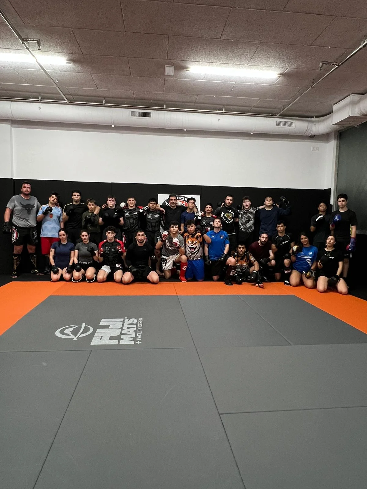 Qué llevar a tu primera clase de boxeo, BJJ o Muay Thai