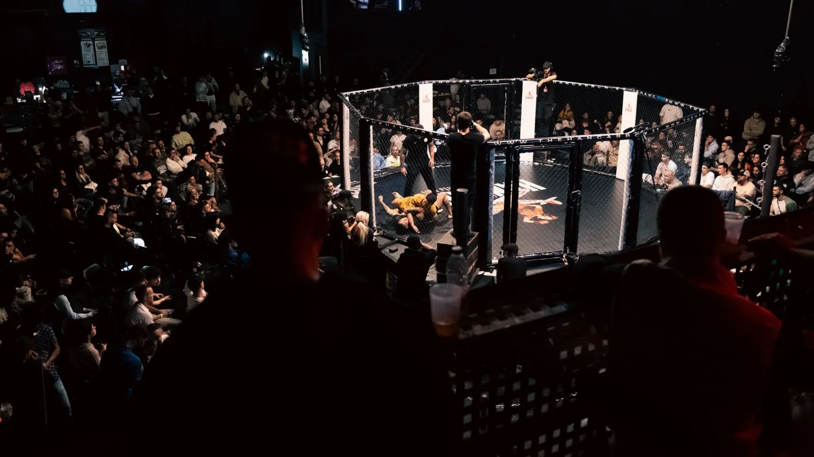 MMA en Barcelona: cómo entrenar para adaptarte cuando cambia el rival