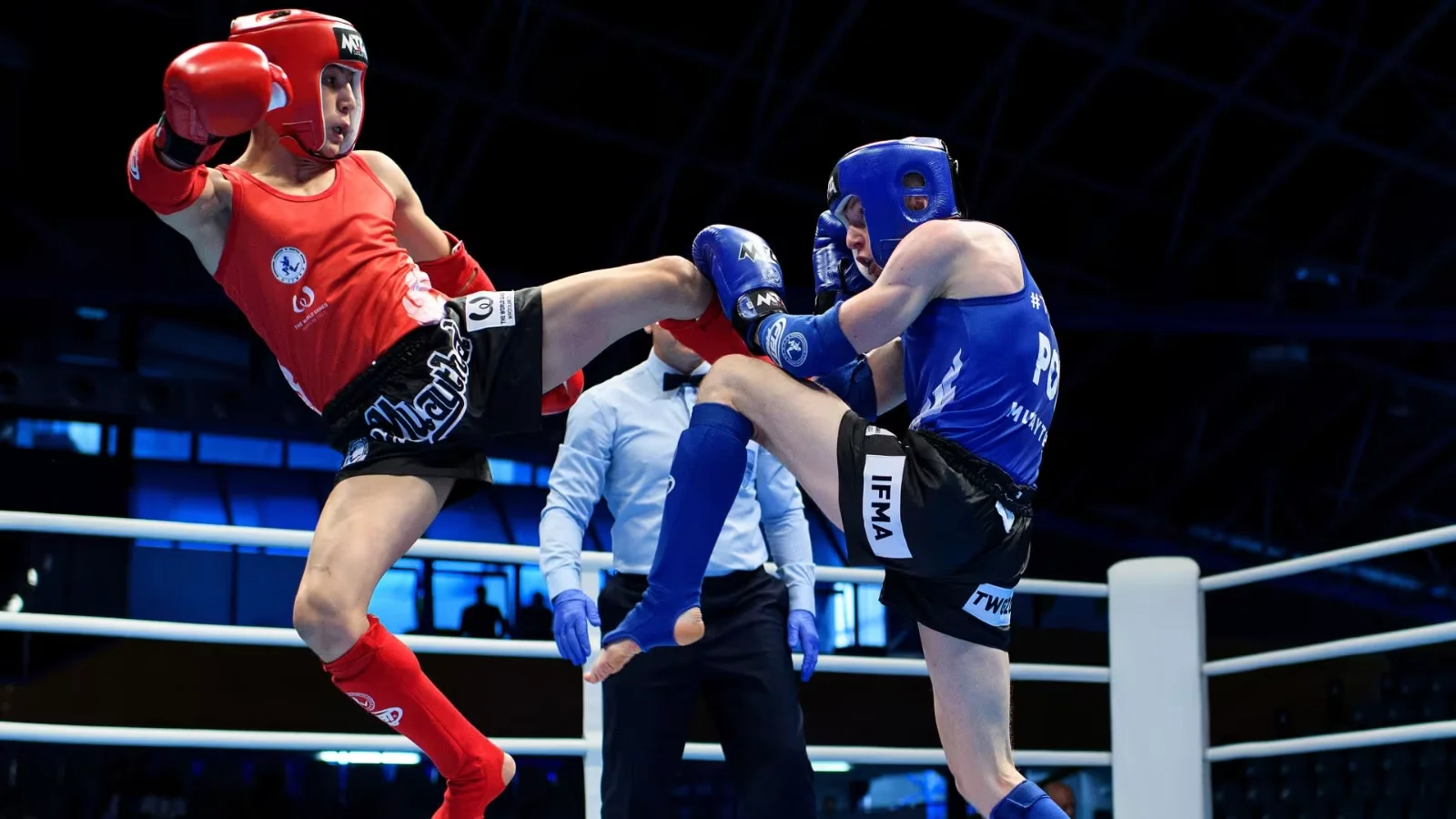 Muay Thai En Barcelona: Clinch, Patadas Y Rodillas Para Empezar Bien