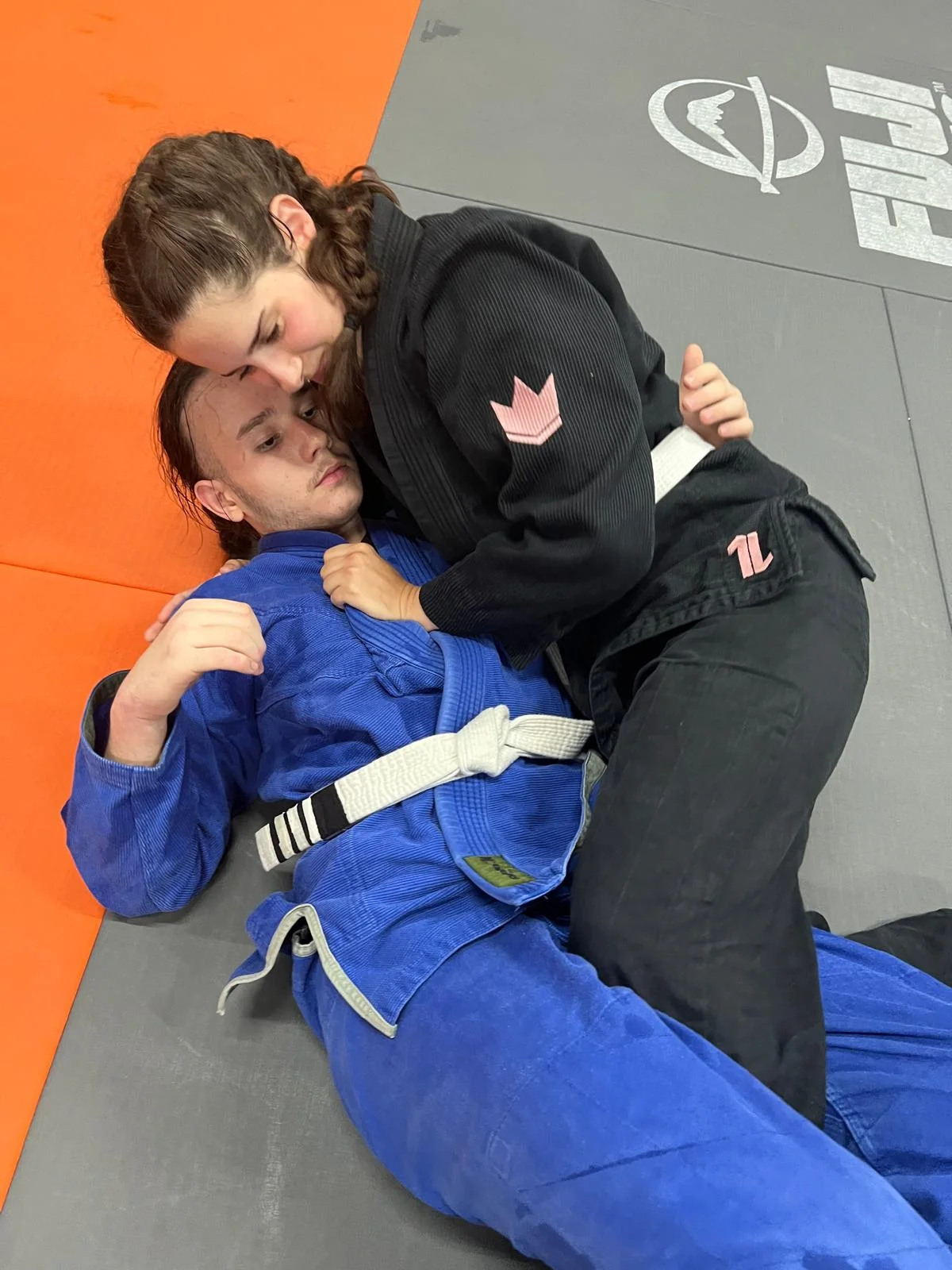 BJJ en Barcelona: El Arte del Control y la Seguridad para Principiantes