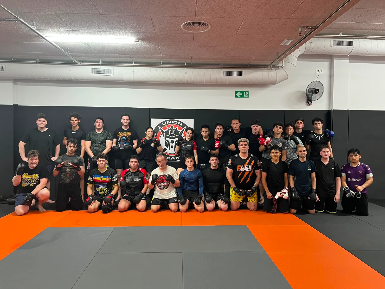 Sparring En MMA En Barcelona: Cuándo Empezar Y Cómo Entrenar Contacto Sin Pasarte